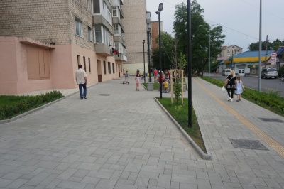 Громадський простір за мільйон гривень: як виглядає зона відпочинку на Калічанці - фото