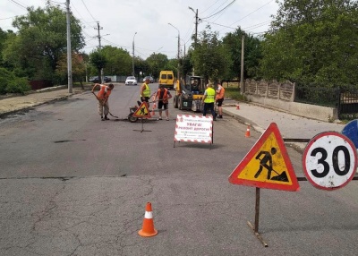 Розпочався ремонт вулиці Хотинської - фото