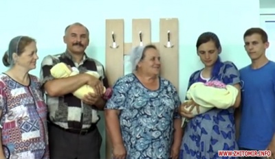 У Житомирі в один день жінка народила 14-ту дитину, а її невістка - третю
