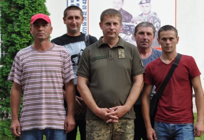 У Чернівцях групу резервістів відправили на навчальні збори до 128 бригади