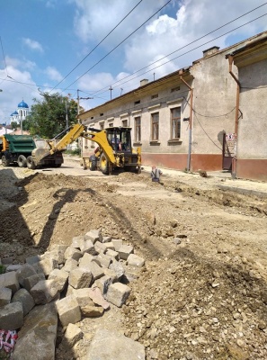 Скільки вже витратили грошей на ремонт вулиці Руської в Чернівцях