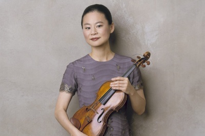 У Чернівцях вперше виступить відома на весь світ скрипалька Мідорі