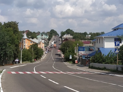 У Кіцмані жителі знову перекрили трасу: вимагають ремонту доріг – наживо