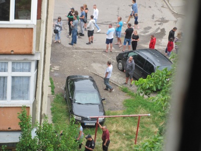 «Різанина» на Гравітоні: що говорять жителі спального району про жахливе вбивство у Чернівцях