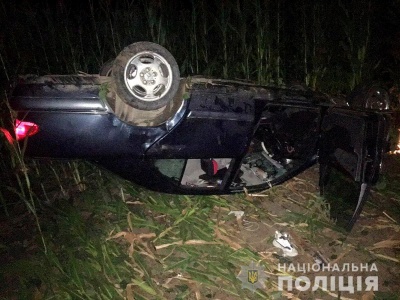 На Буковині перекинулось авто з п’яним водієм, двоє пасажирів травмовані – фото