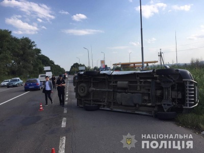 У Магалі «бус» врізався у легковик – травмувалась пасажирка