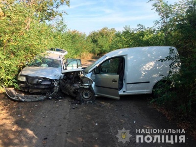 Двох водіїв госпіталізували після ДТП на польовій дорозі на Буковині