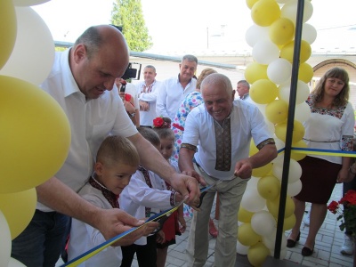 На Буковині відкрили новий корпус дитсадка, який будували шість років