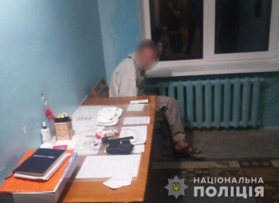 Житель Чернівців обікрав трьох пацієнтів у лікарні