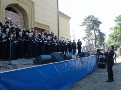 У Чернівцях на єврейському цвинтарі згадували жертв Голокосту - фото