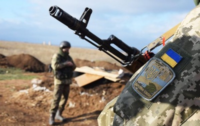 Війна на Донбасі: бойовики гатили із заборонених мінометів по всіх напрямках