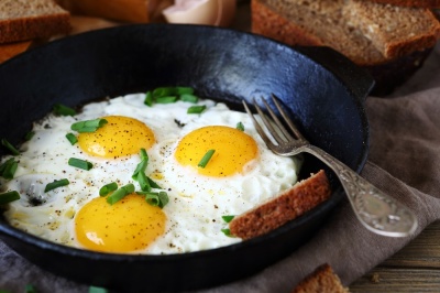 Яйця не можна їсти більше 3 штук на тиждень: дослідження вчених