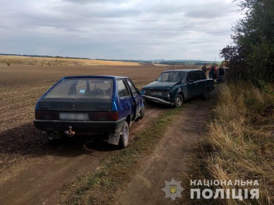 На Буковині два авто зіткнулись на польовій дорозі: постраждав 10-річний хлопчик