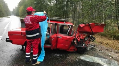 Смертельна ДТП: водій з Чернівців врізався у ВАЗ, загинула пасажирка – фото