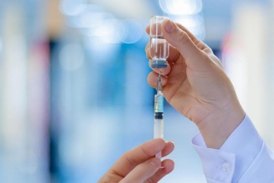 Міфи про вакцини: яким помилковим твердженням вірять українці