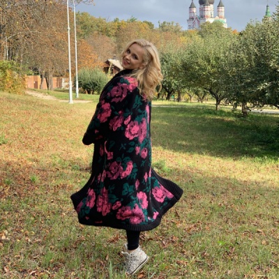 Красива і щаслива: життєрадісна Ребрик заворожила яскравим осіннім фотосетом