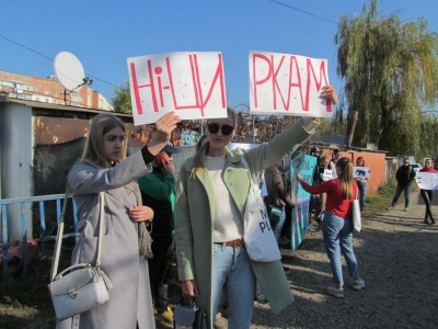 Як чернівчани ставляться до цирків з тваринами: репортаж із зоозахисної акції