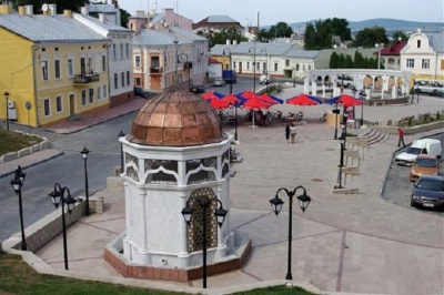 Хілько пояснила, чому каплиця серед історичної площі в Чернівцях – це погана ідея