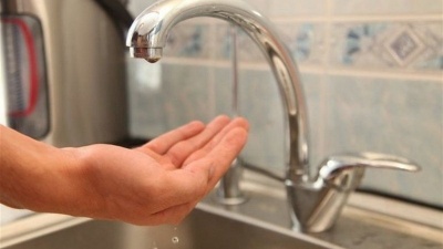 Жителі Хотинської без води: водоканал шукає причини