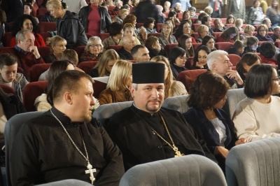 У Чернівцях презентували стрічку «Соловей співає» – фото