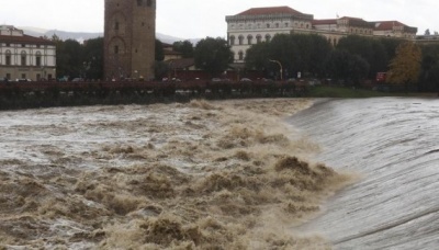 У Венеції оголосили найвищий рівень небезпеки. Очікують новий підйом рівня води