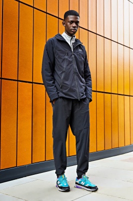 Чоловічі куртки від New Balance – завжди функціонально та стильно. *