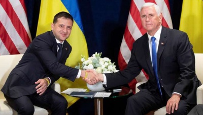 Віцепрезидент США Пенс відмовився розповісти, про що розмовляв із Зеленським