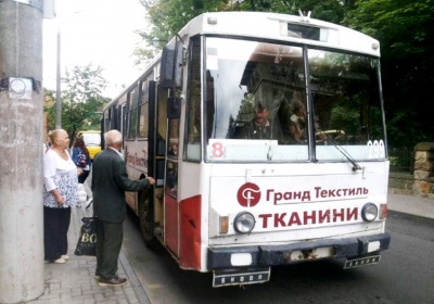 У Чернівцях можуть позбавити пільгового проїзду пасажирів, які не є мешканцями міста