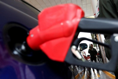 Заправки знижують ціни на бензин після рішення АМКУ
