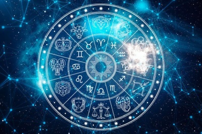 Астролог назвав три знаки Зодіаку, які дуже скоро розбагатіють