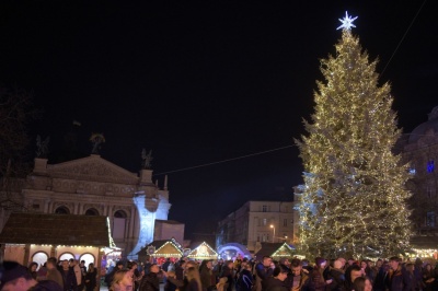 Парад ялинок: як виглядають новорічні дерева у різних регіонах України - фото