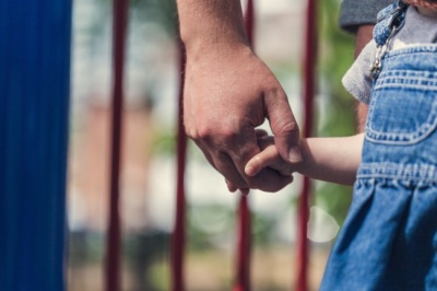 Як батькам правильно реагувати на ниття дитини і що не можна робити