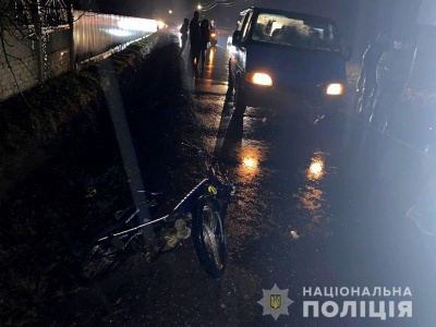 У поліції розповіли деталі смертельної ДТП з водієм мопеда на Буковині