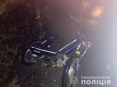 У поліції розповіли деталі смертельної ДТП з водієм мопеда на Буковині