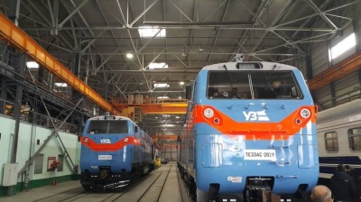 "Укрзалізниця" отримає ще 40 локомотивів General Electric у 2020 році