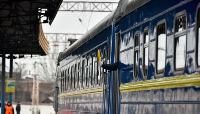 Укрзалізниця торік оновила 29 вагонів: серед них – поїзд, що прямує в Чернівці