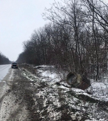 У поліції заявили про різке збільшення аварій на дорогах Буковини через ожеледицю