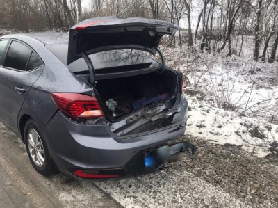 У поліції заявили про різке збільшення аварій на дорогах Буковини через ожеледицю