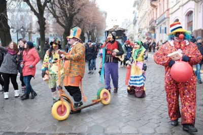 Фестиваль Маланок у Чернівцях: пряма трансляція