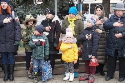 У Чернівцях вшанували пам'ять загиблих "кіборгів" - фото