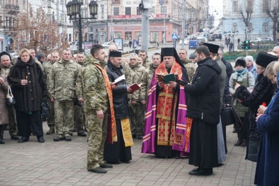 У Чернівцях вшанували пам'ять загиблих "кіборгів" - фото