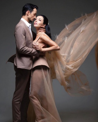 «Продаємо сукні в 54 країни»: чернівчанки створили колекцію весільних суконь з Андре Таном
