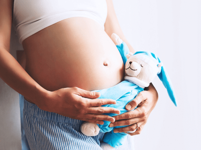 Медики назвали 7 міфів і фактів про вагітність після 35 років