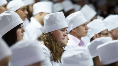 Сьогодні медики в Чернівцях вийдуть на акцію протесту: деталі