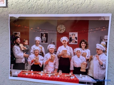 Першу в Україні інклюзивну кухню відкрили у Чернівцях
