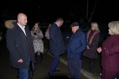 Коронавірус в Чернівцях: сусіди хворого погрожують перекрити дорогу