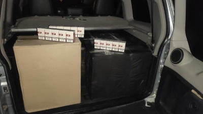 На Буковині прикордонники затримали «Mitsubishi» з підакцизним товаром