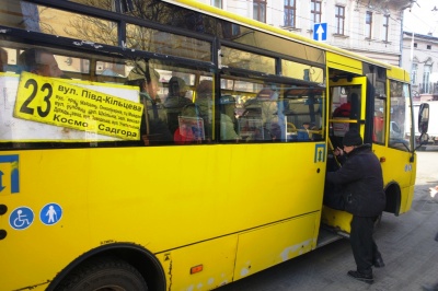 Каспрук незадоволений санітарним станом тролейбусів і маршруток Чернівців