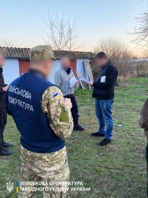 На Буковині офіцера прикордонного загону затримали на збуті наркотиків – фото