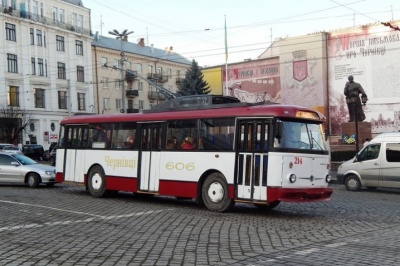 У Чернівцях упродовж трьох днів не курсуватиме спецтролейбус №2